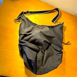 Lululemon bag